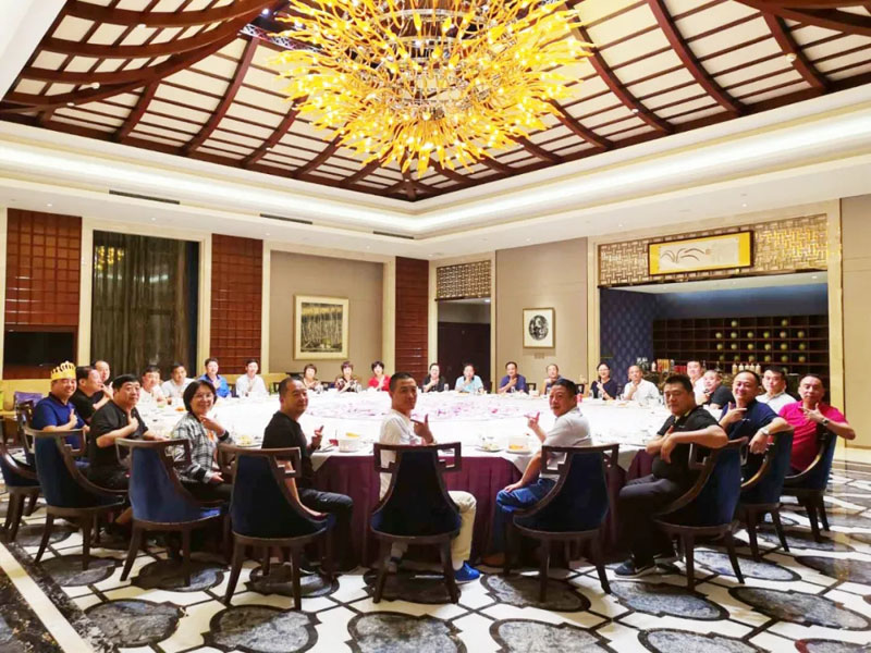 感恩有您，一路同行--熱烈歡迎保定包裝協(xié)會(huì)蒞臨信川參觀指導(dǎo)！