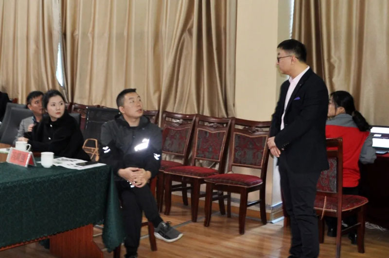 熱烈歡迎華商書院物流包裝聯(lián)盟蒞臨山東天利源參觀交流！