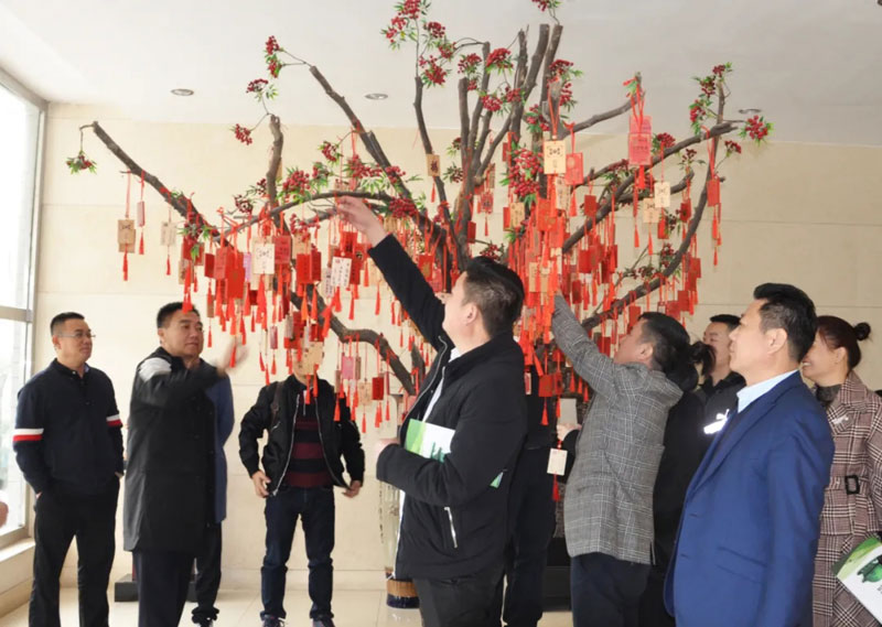 熱烈歡迎華商書院物流包裝聯(lián)盟蒞臨山東天利源參觀交流！